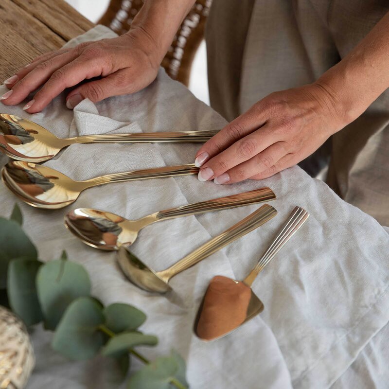 Aida RAW Serveringsset 5 delar Champagne