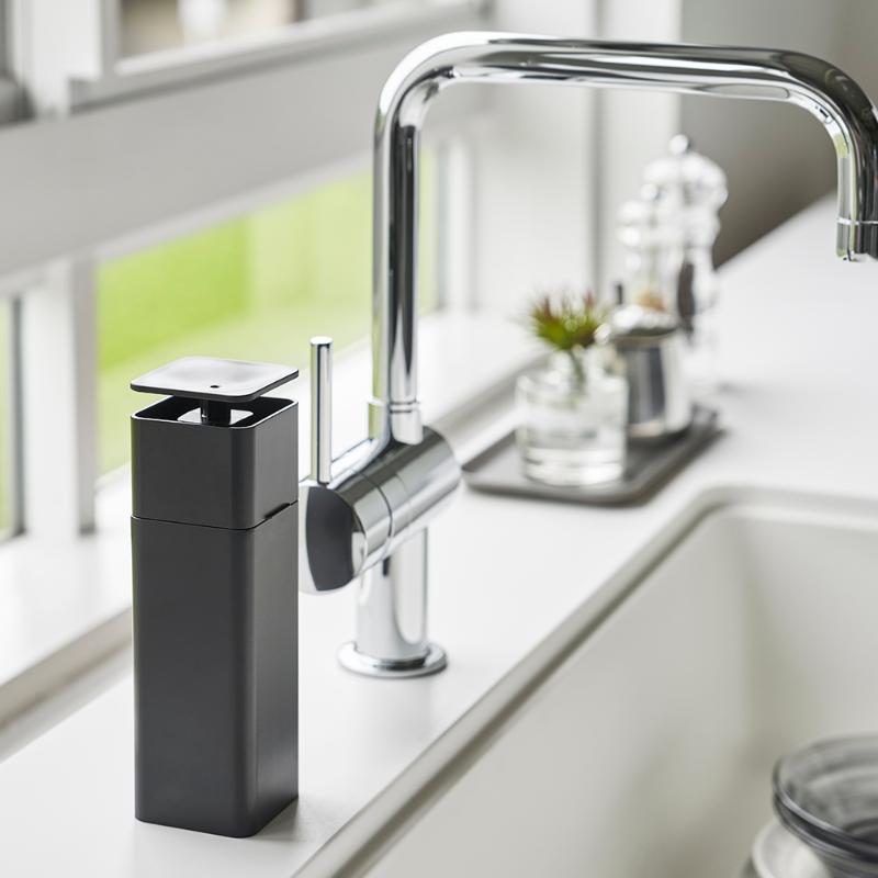 Yamazaki Tower Tvålpump 18,5 cm Svart