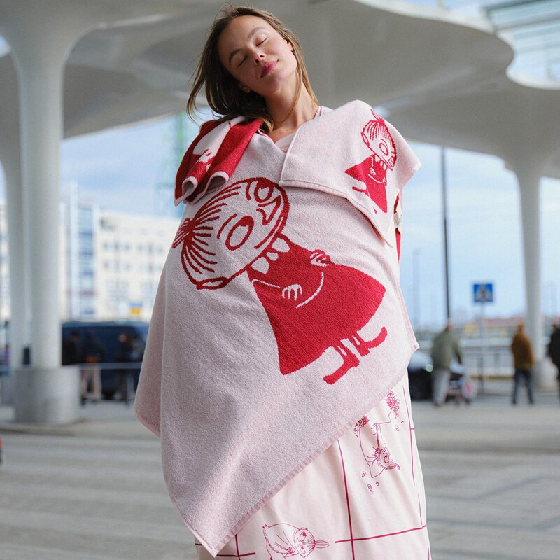 MoominArabia Mumin handduk 30x50 cm lilla my rosa  