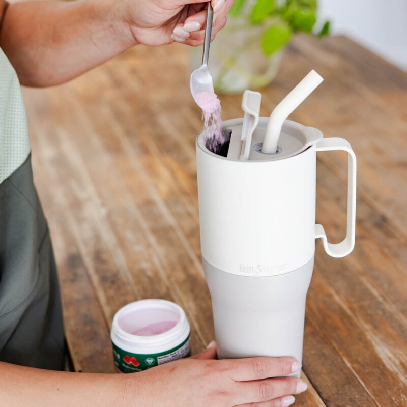 Klean Kanteen Rise Tumbler 77 cl med sugrörslock Barely Blue 