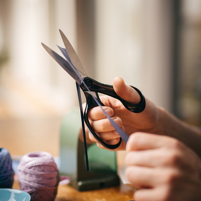Fiskars Skolsax 12+ år 18 cm svart