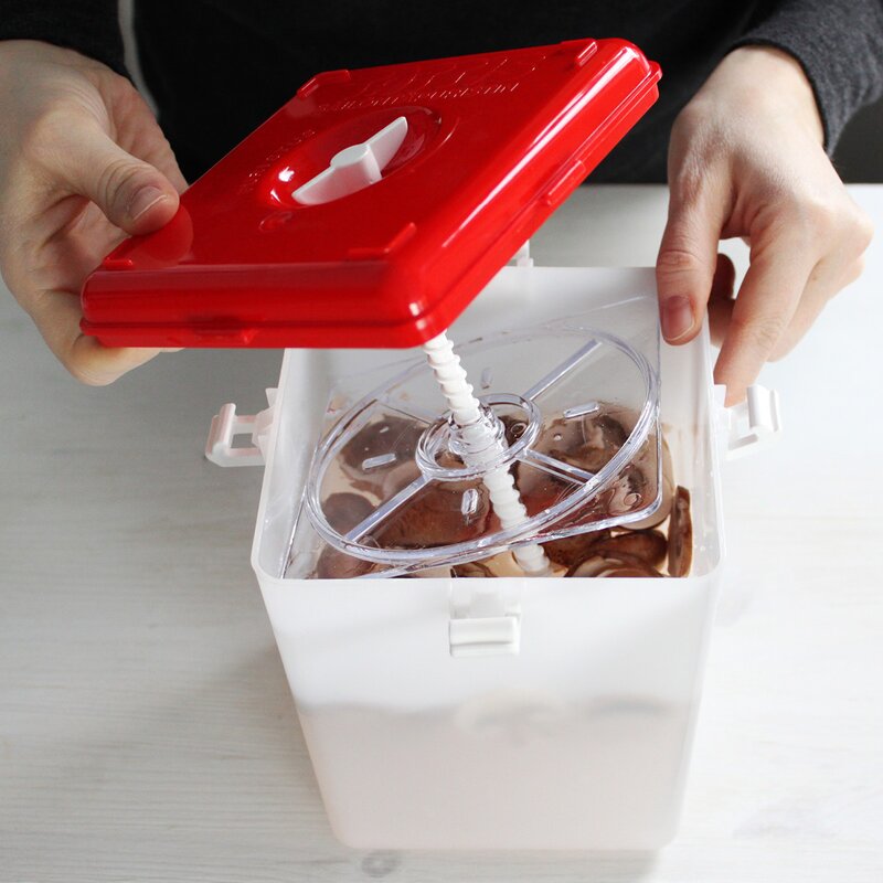 Marjukka Konserveringspress 1,5 L vit/röd